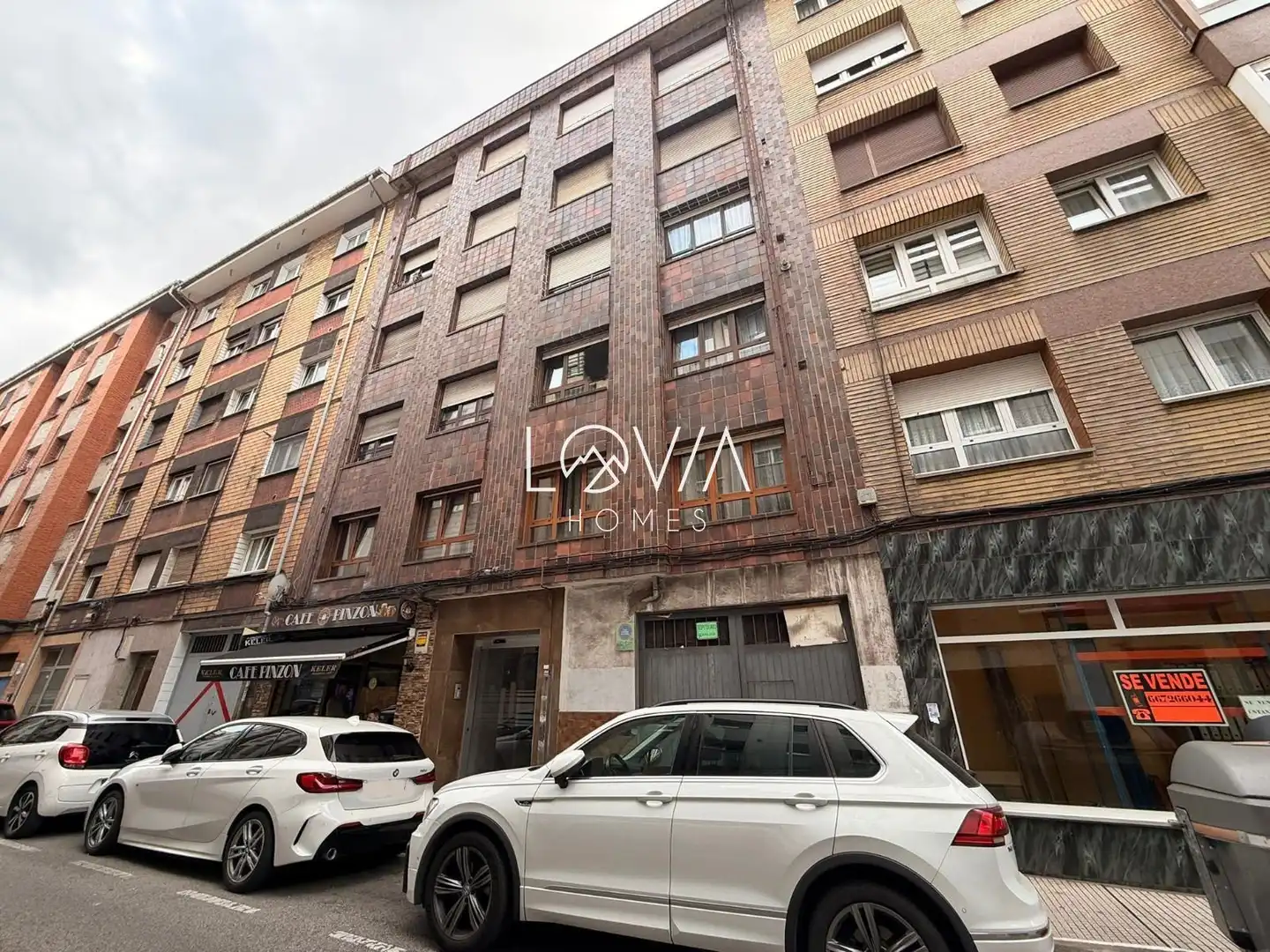 Vista exterior de Piso en venta en Gijón  con Calefacción