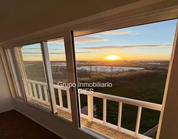 Vista exterior de Apartamento en venta en Sueca con Aire acondicionado, Calefacción y Amueblado