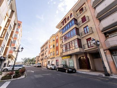 Exterior view of Duplex for sale in Plasencia  with Air Conditioner, Heating and Balcony
