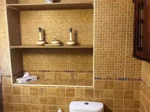 Bany de Pis en venda en Baeza amb Aire condicionat i Balcó