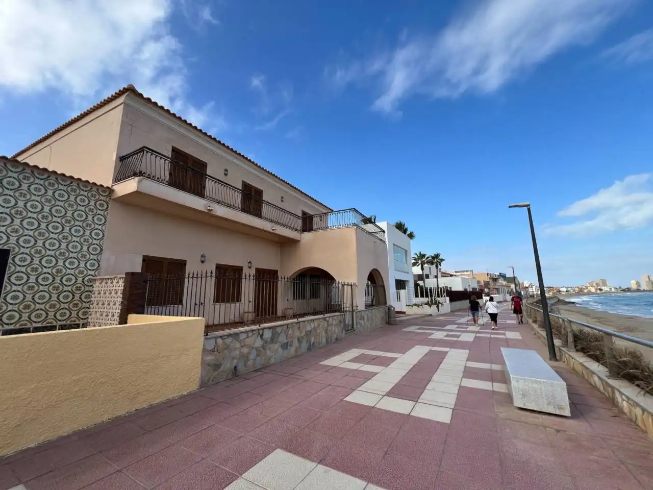 Vista exterior de Casa o chalet en venta en Cartagena con Aire acondicionado, Terraza y Amueblado