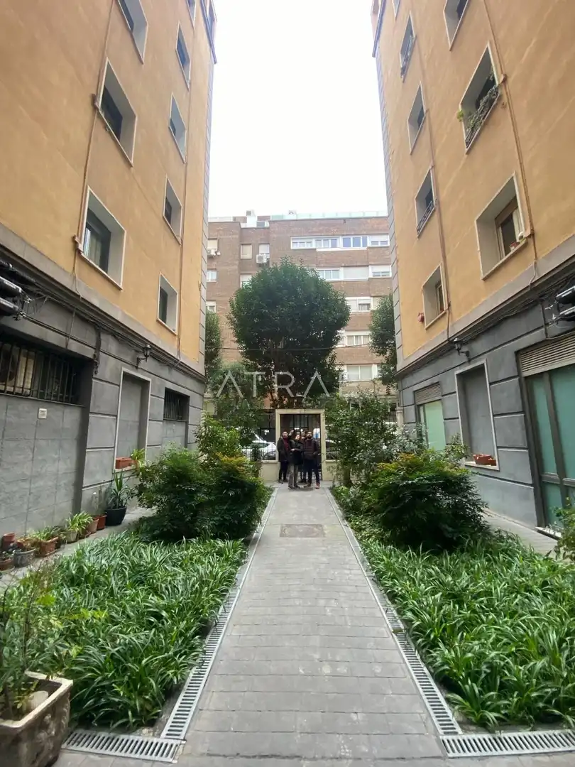 Vista exterior de Piso en venta en Madrid con Calefacción y Trastero