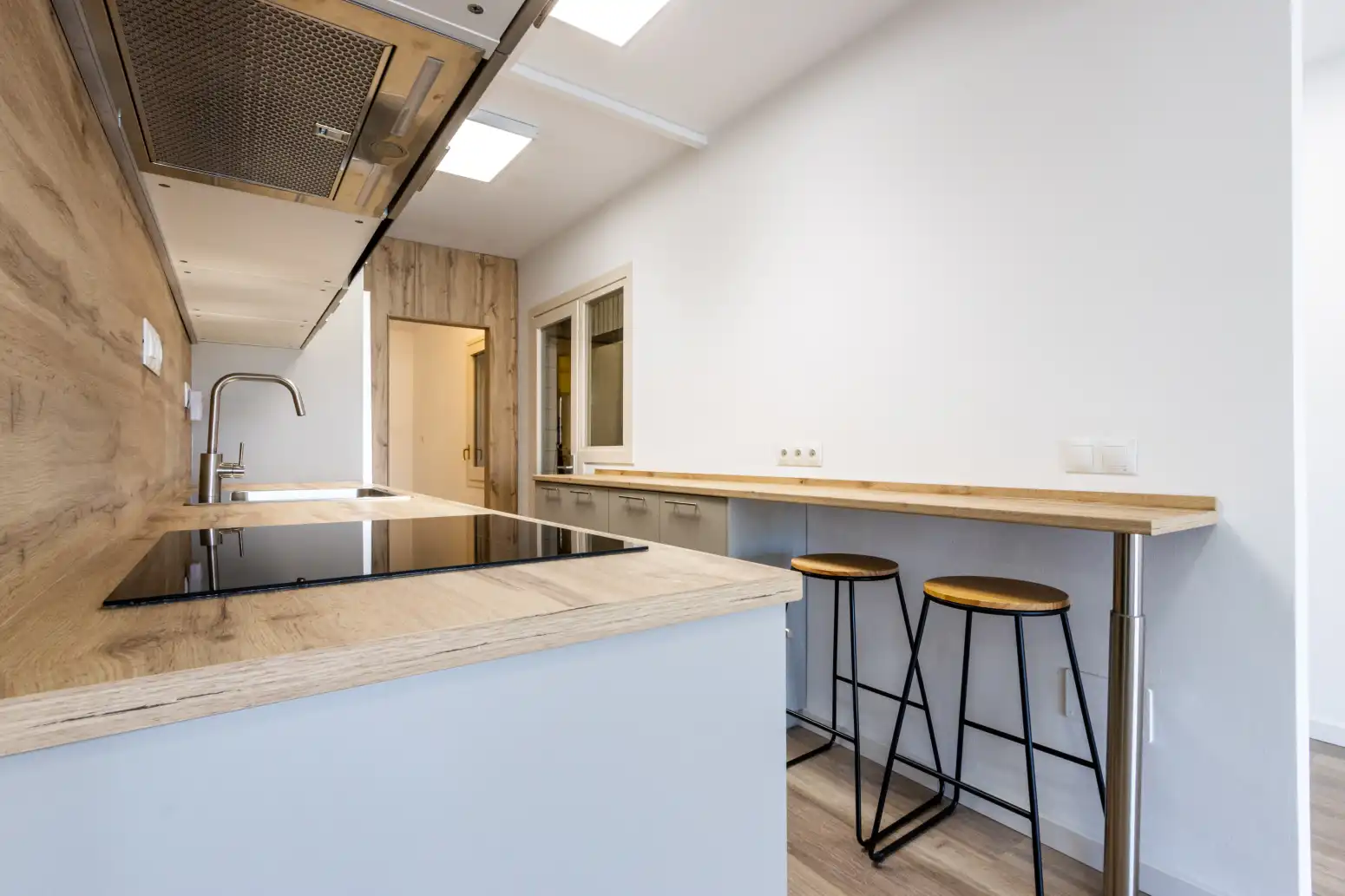 Küche von Wohnung zum Verkauf in Terrassa mit Heizung, Parkett und Balkon