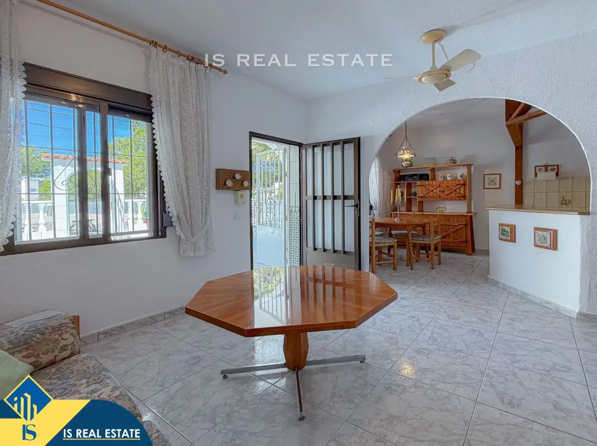 Vista exterior de Casa o chalet en venta en Torrevieja con Calefacción, Terraza y Amueblado