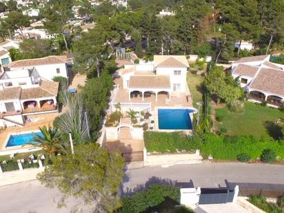 Vista exterior de Casa o xalet en venda en Jávea / Xàbia amb Aire condicionat, Terrassa i Piscina