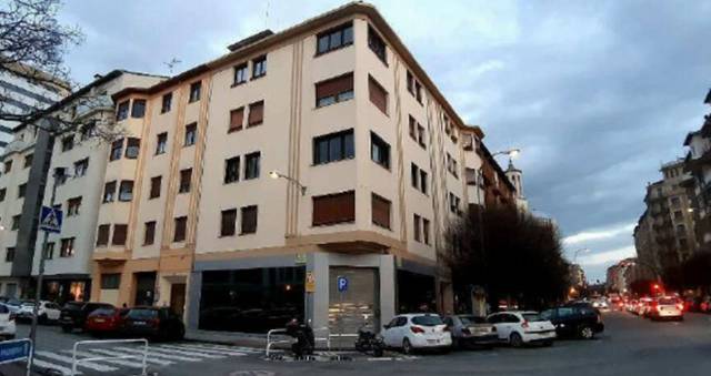 Local comercial en Venta en C/ Olite en 1º Ensanche