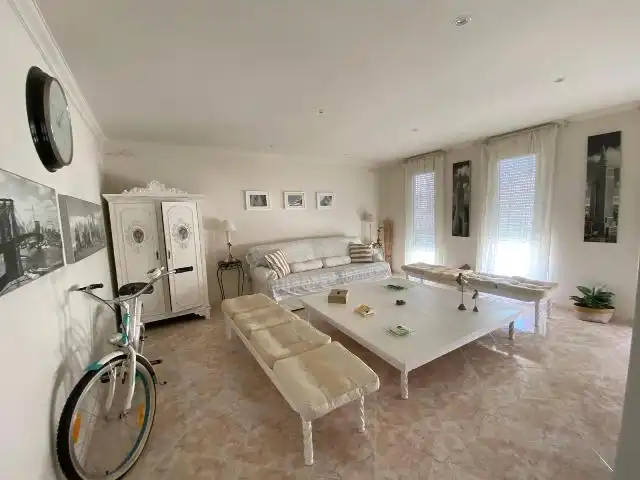 Sala d'estar de Pis en venda en Ciutadella de Menorca amb Aire condicionat, Moblat i Balcó