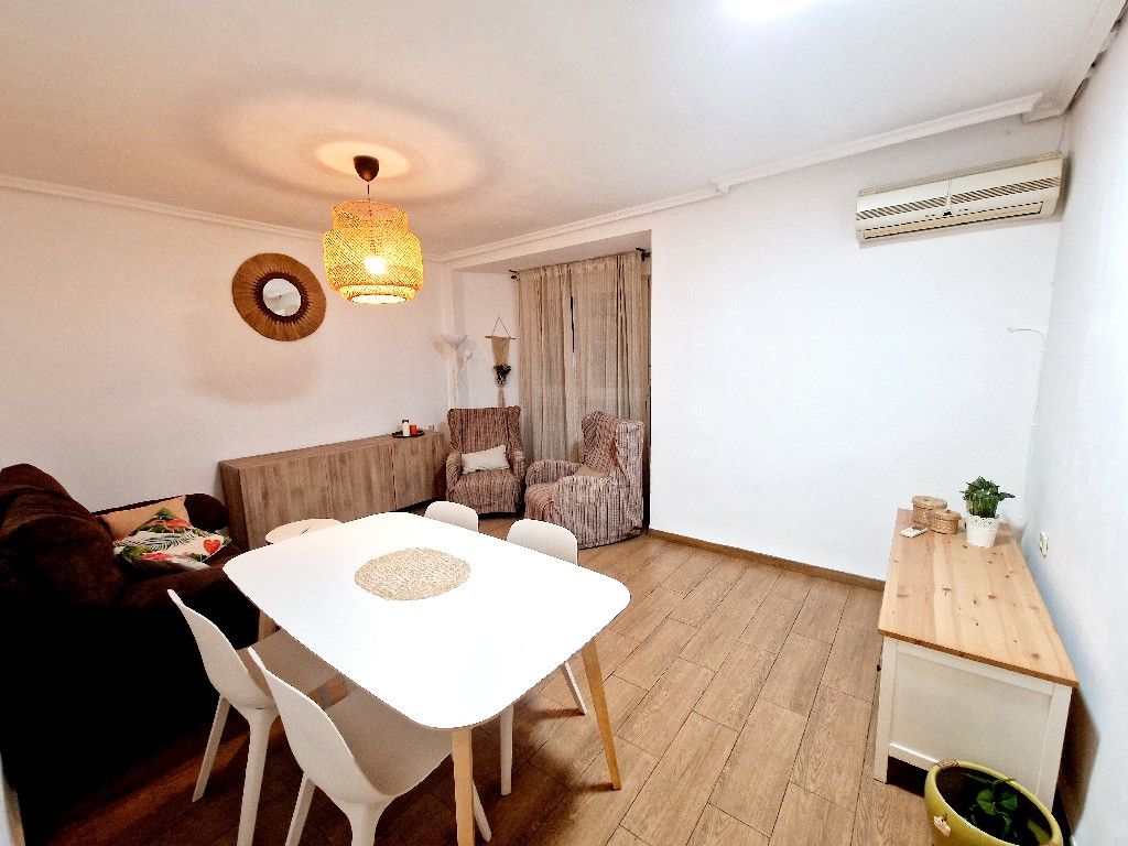 Comedor de Piso de alquiler en Vila-real con Aire acondicionado, Trastero y Amueblado