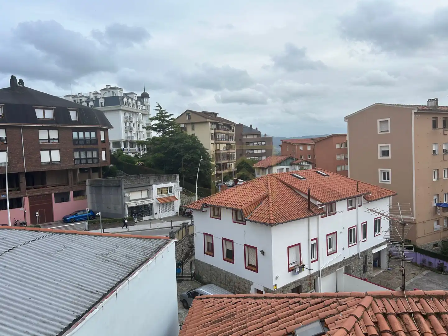 Vista exterior de Pis de lloguer en Santander amb Calefacció i Moblat
