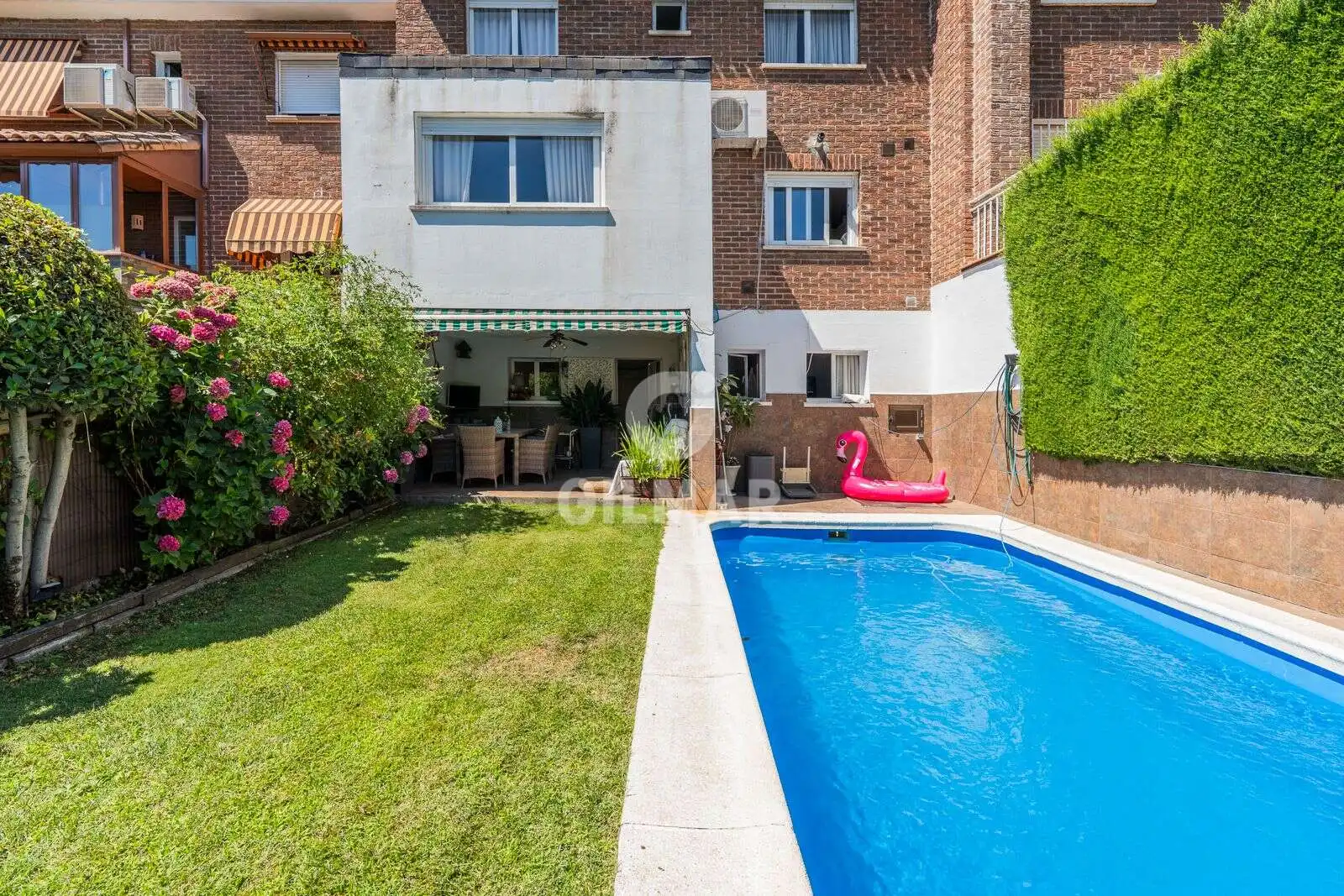 Garden of Detached homes for sale in Pozuelo de Alarcón  with Heating, Private garden and Swimming Pool