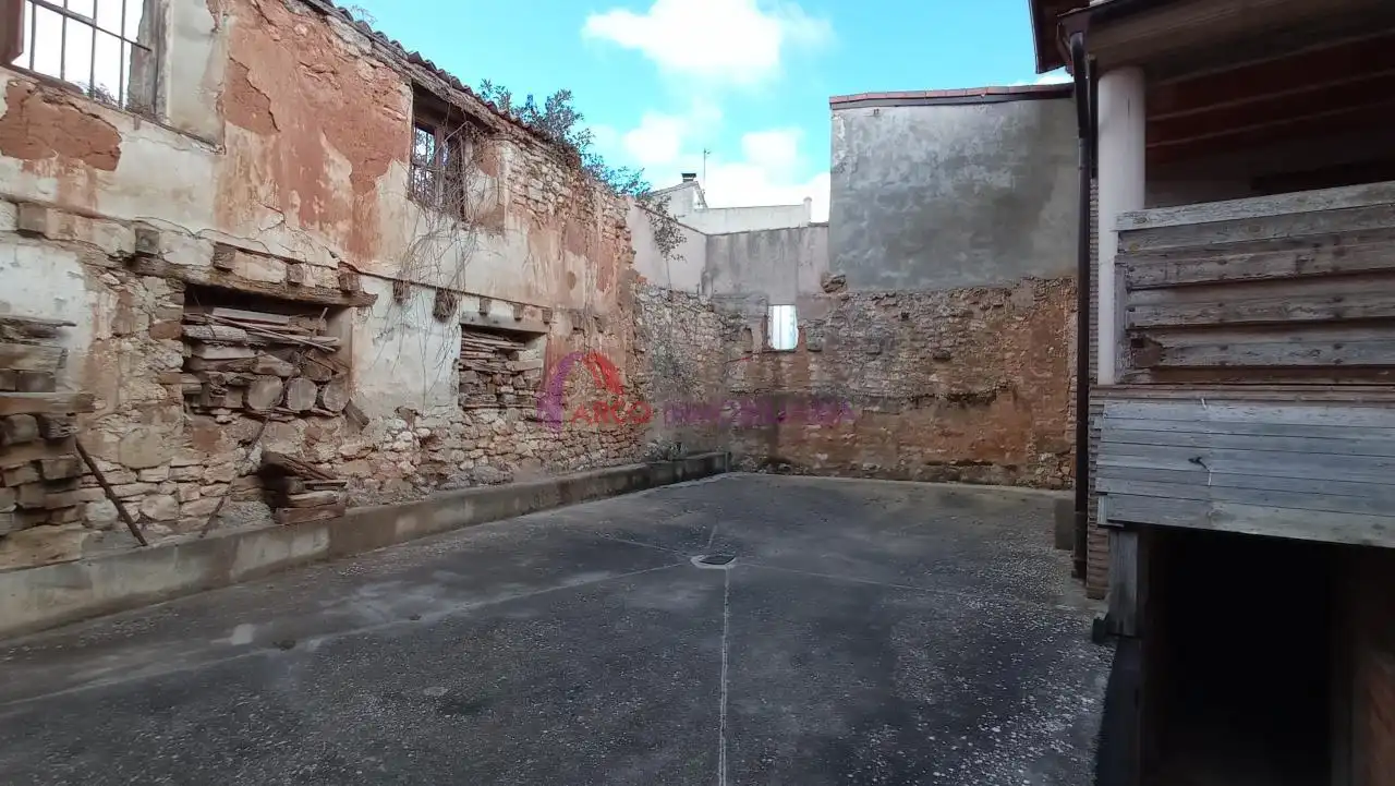 Parking de Casa o chalet en venta en Rabé de las Calzadas con Calefacción