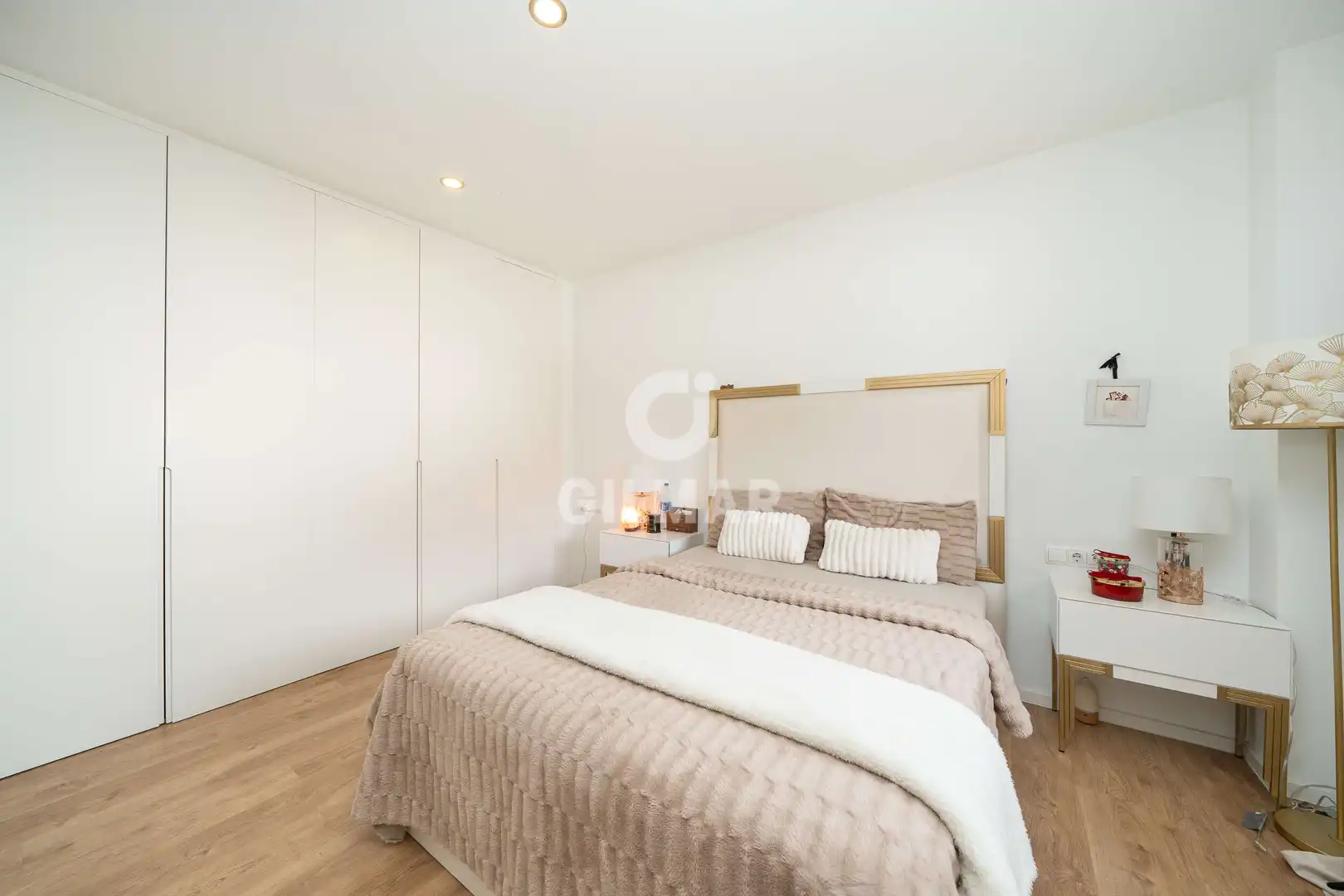 Bedroom of Flat for sale in Madrid  with Heating, Private garden and Storage room