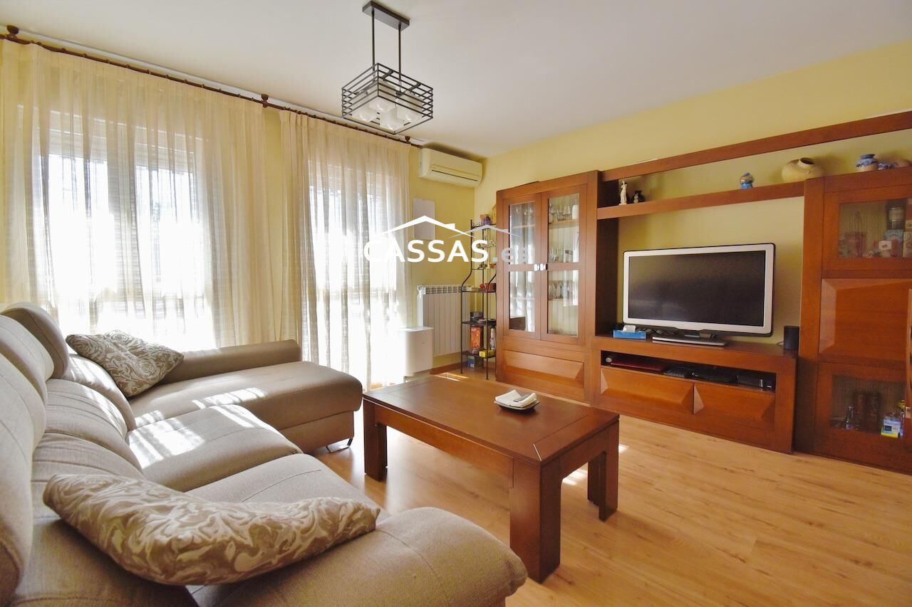 Sala d'estar de Pis en venda en Torrejón de Ardoz amb Aire condicionat i Calefacció