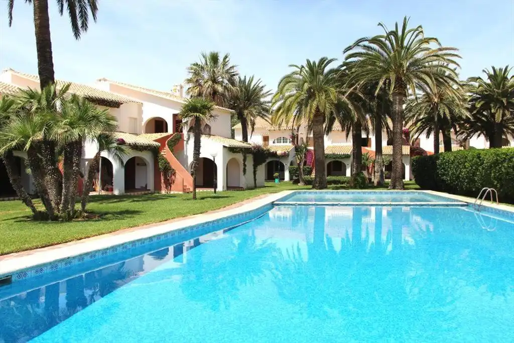 Detached homes for sale in Carrer Llac Sant Martí, L'Almadrava - L'Estanyó