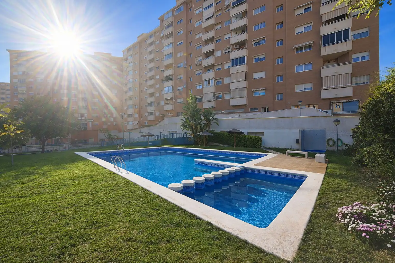 Piscina de Piso en venta en Alicante / Alacant con Aire acondicionado, Calefacción y Terraza