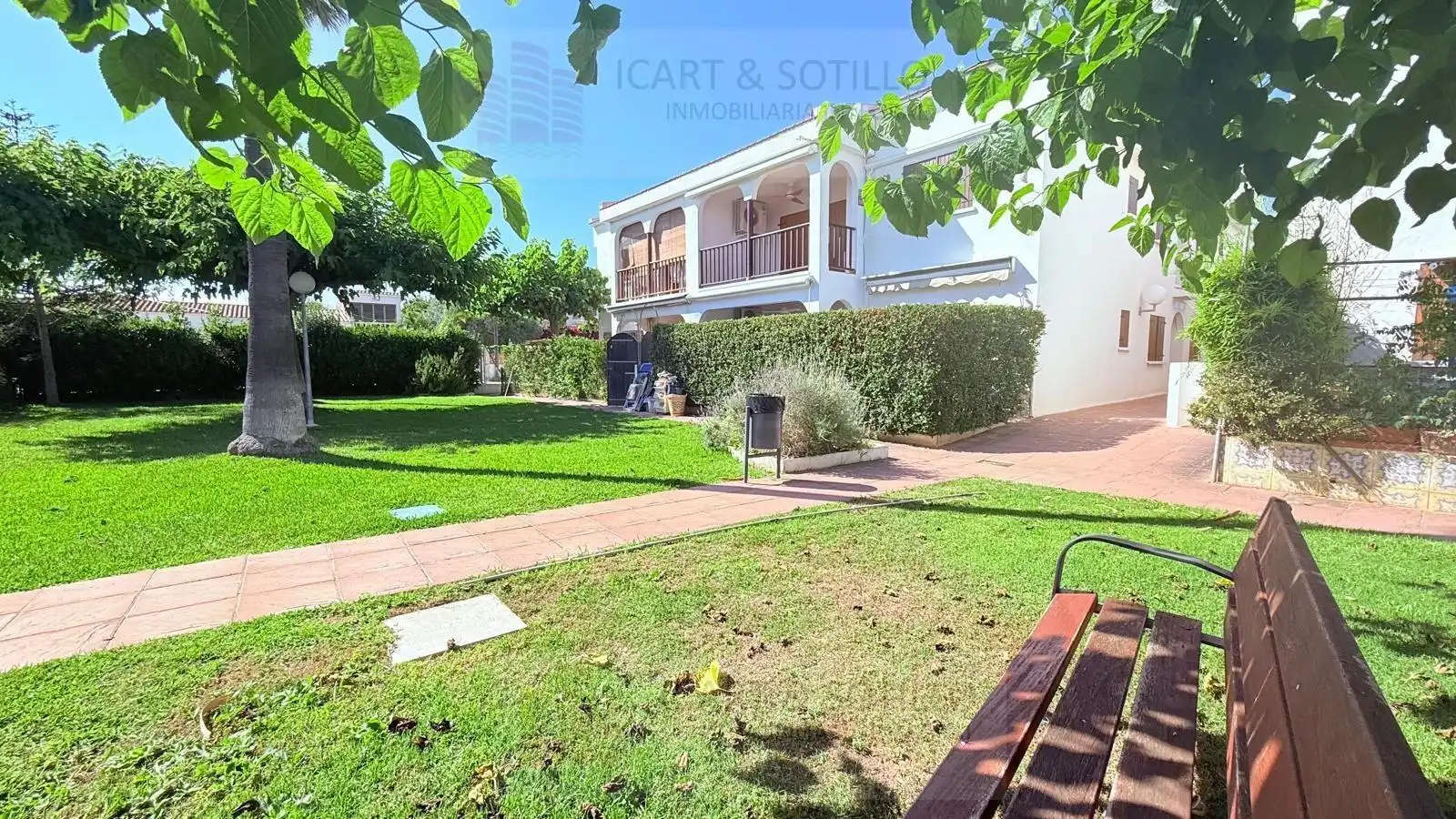Jardí de Pis en venda en Vinaròs amb Jardí privat, Terrassa i Moblat