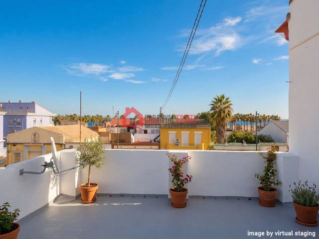Casa adosada en Venta en El Cabanyal - El Canyamelar