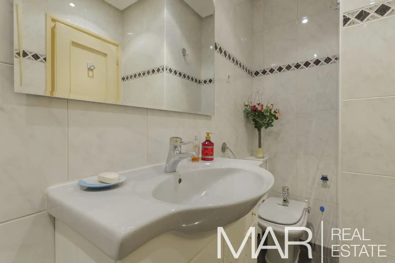 Baño de Piso en venta en Madrid con Aire acondicionado, Calefacción y Parquet