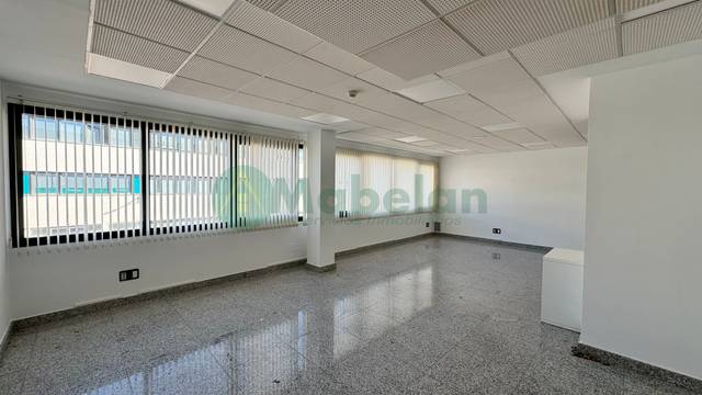 Oficina en Alquiler en El Pinar - Punta Galea