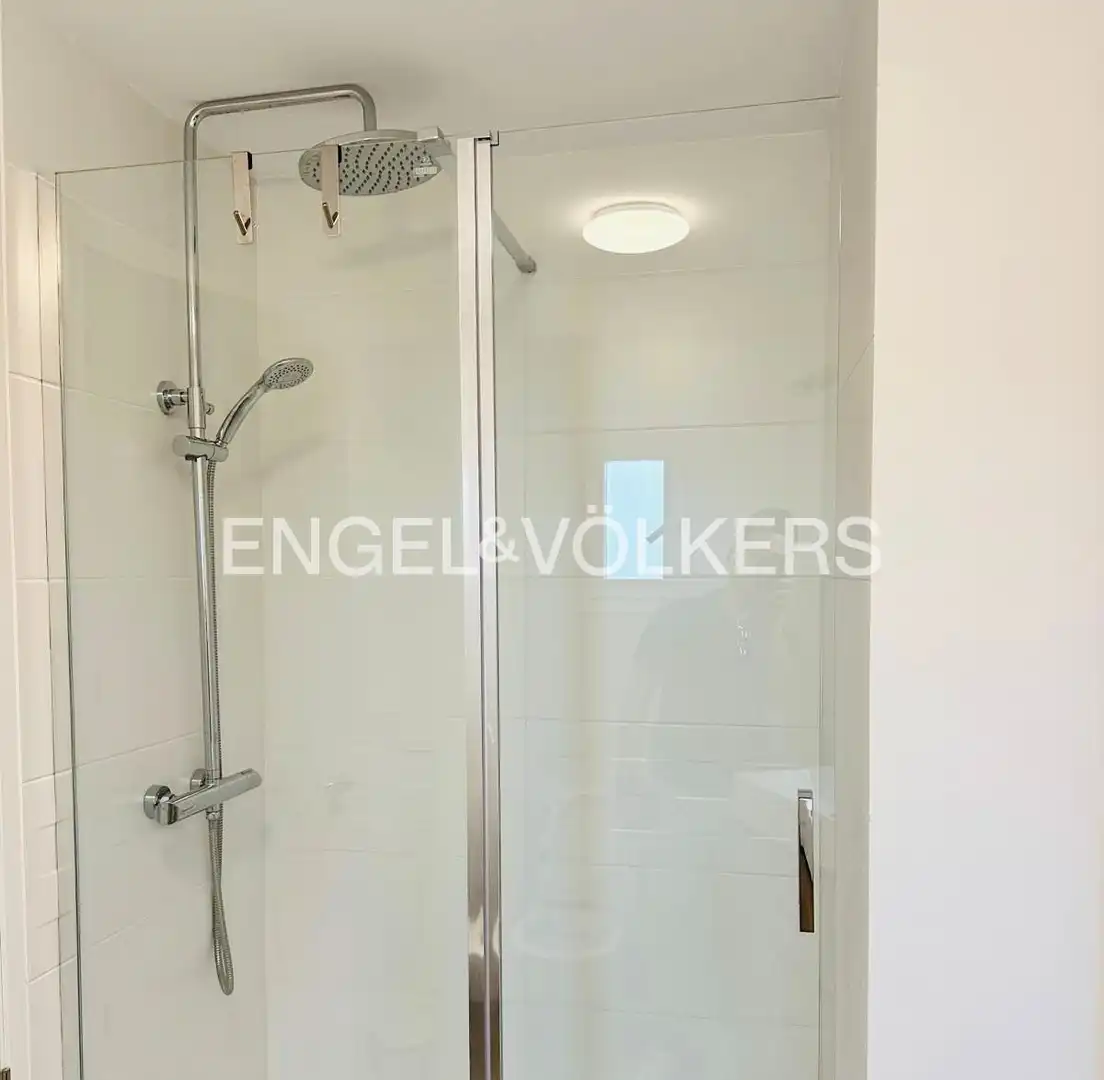 Baño de Piso de alquiler en Valencia con Aire acondicionado, Calefacción y Terraza