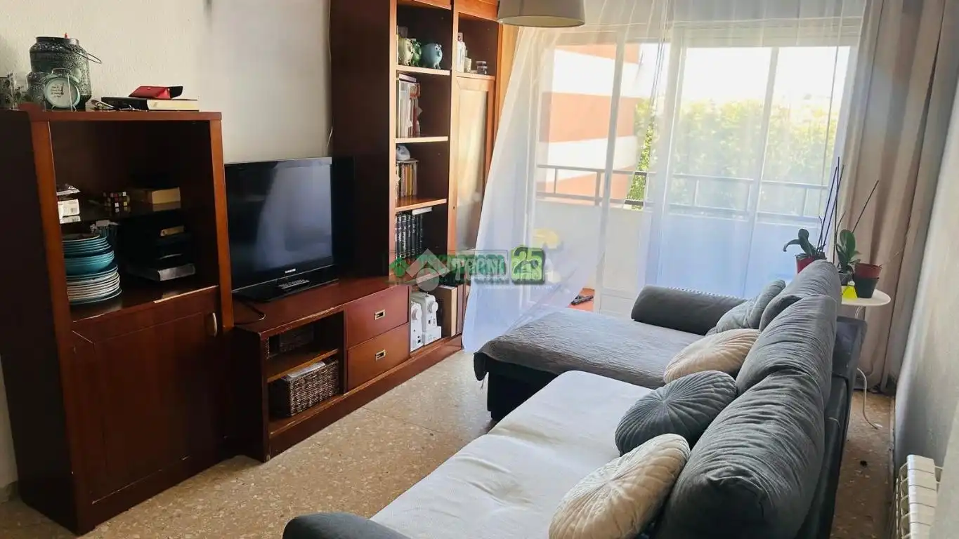 Pis amb piscina en venda a Olías del Rey, imagen 4
