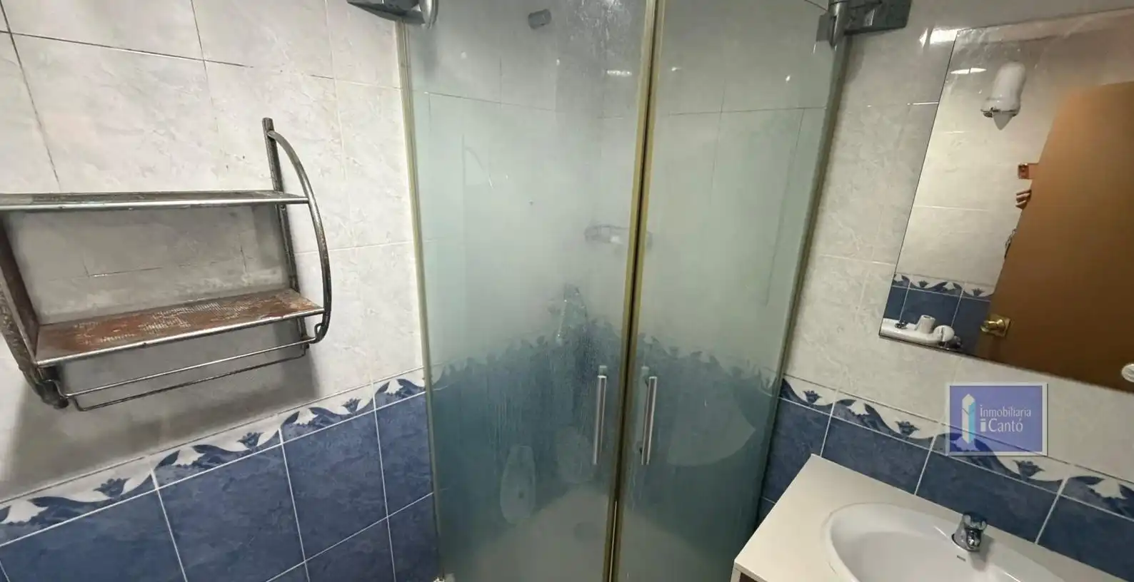 Baño de Piso en venta en Alcoy / Alcoi