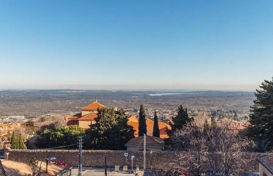 Exterior view of Houses for sale in San Lorenzo de El Escorial  with Heating, Private garden and Terrace