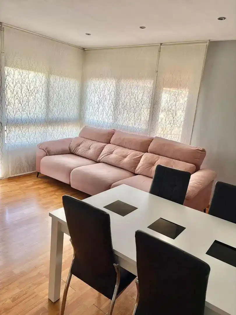 Living room of Flat for sale in Tortosa  with Air Conditioner and Balcony