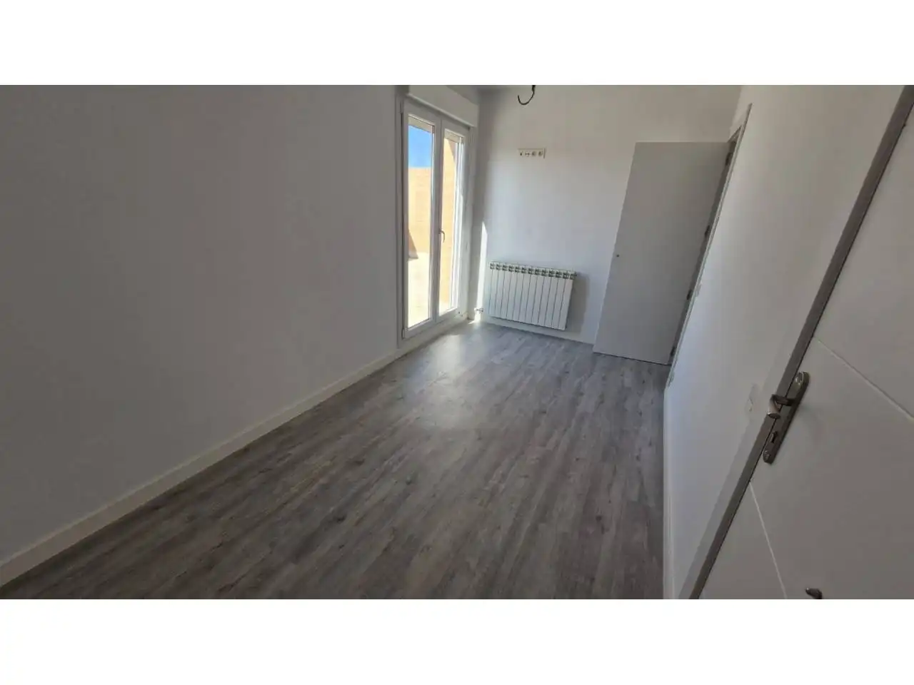 Bedroom of Attic for sale in Lardero  with Heating, Parquet flooring and Terrace