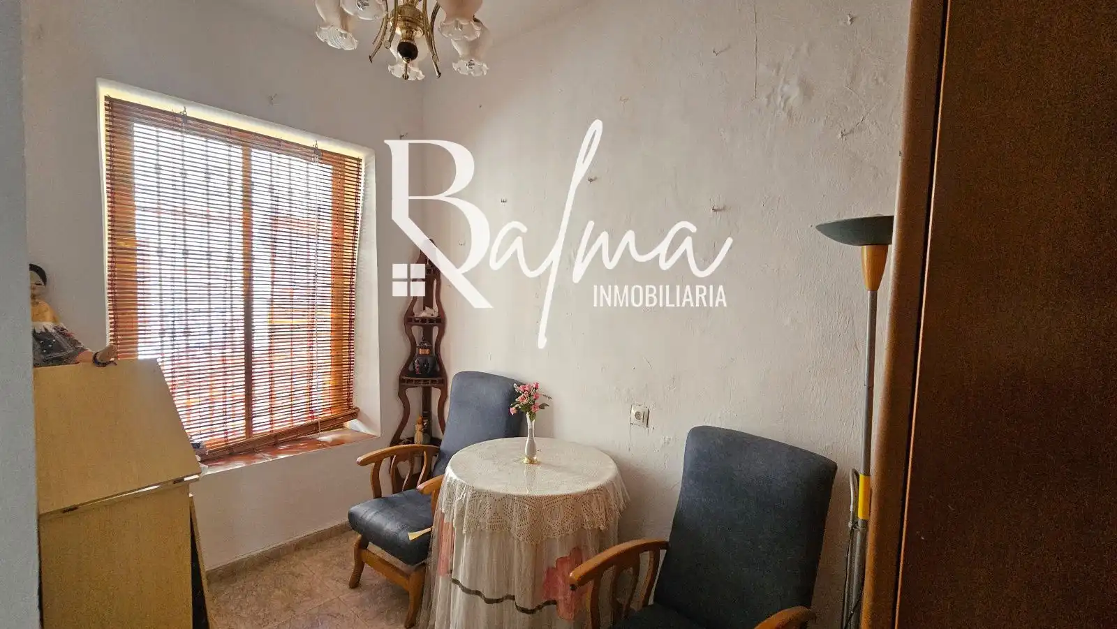 Bedroom of Detached homes for sale in Vélez-Málaga  with Terrace, Storage room and Furnished