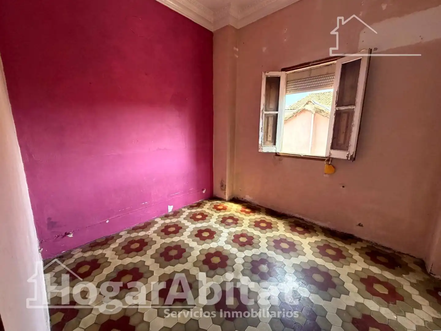 Habitación de Piso en venta en Valencia con Trastero y Balcón