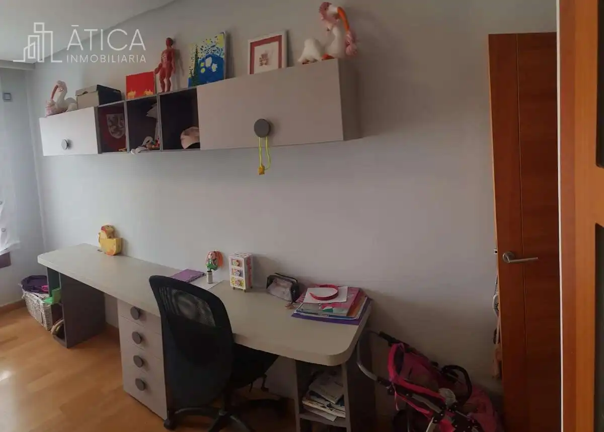 Bedroom of Flat for rent in Salamanca  with Heating, Storage room and Community pool