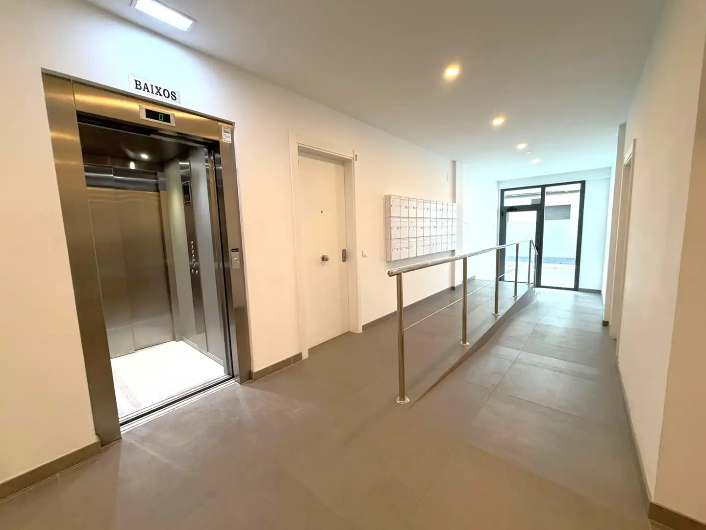 Piso en venta en Vilanova i la Geltrú con Aire acondicionado, Calefacción y Parquet