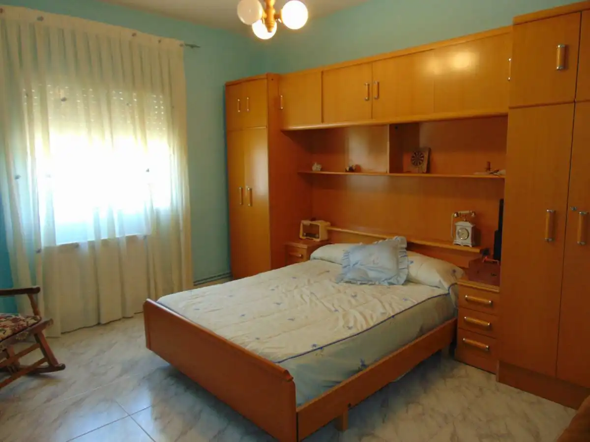 Habitación de Casa o chalet en venta en San Carlos del Valle con Calefacción, Terraza y Trastero