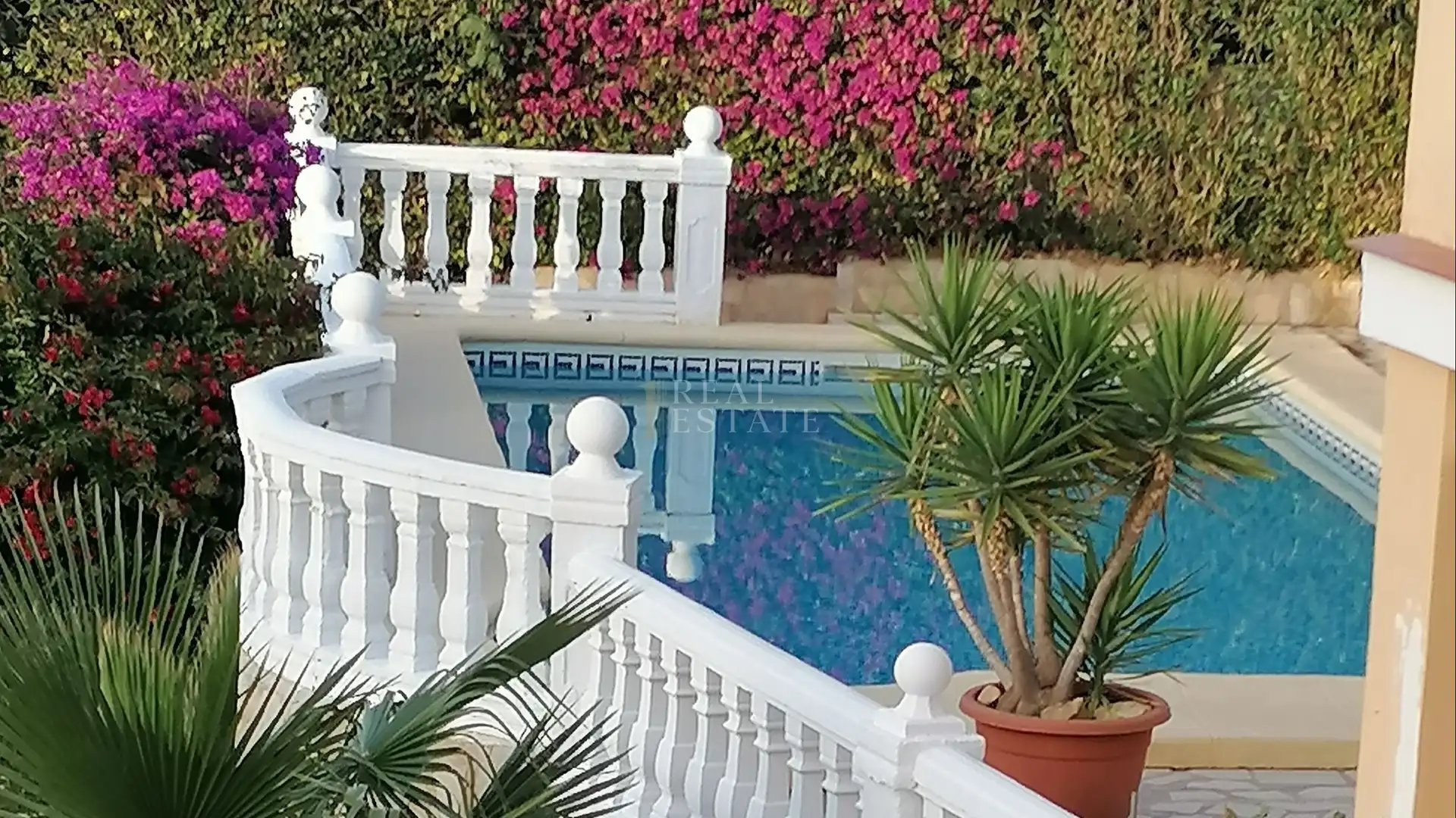 Swimming pool of Houses for sale in Dénia  with Air Conditioner, Heating and Terrace