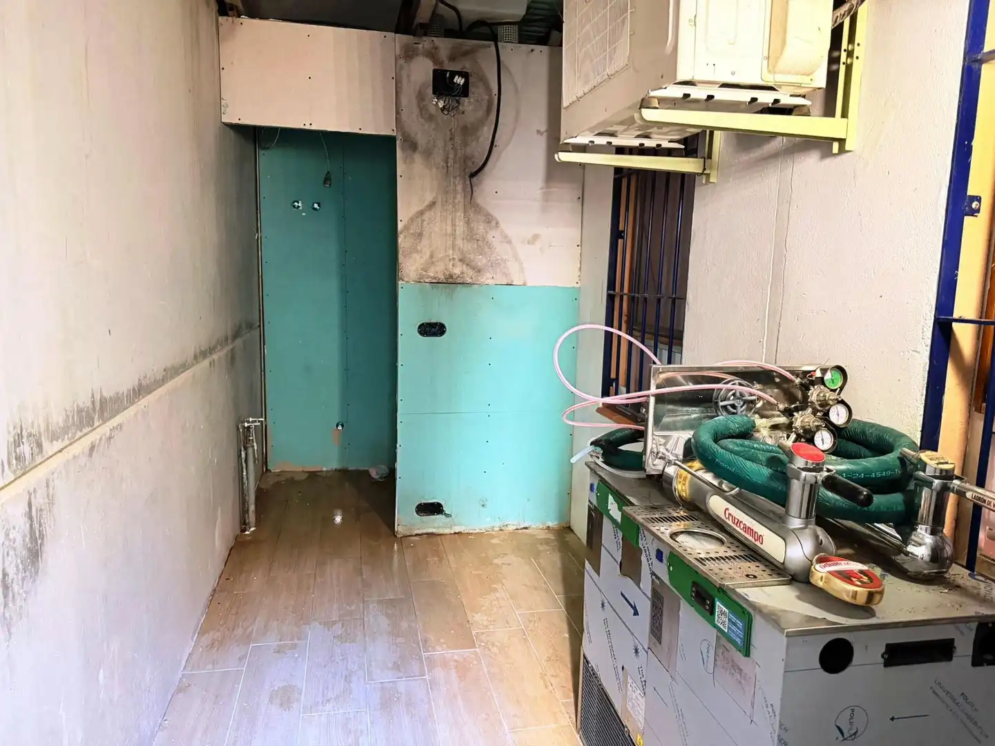 Cocina de Nave industrial en venta en Salteras