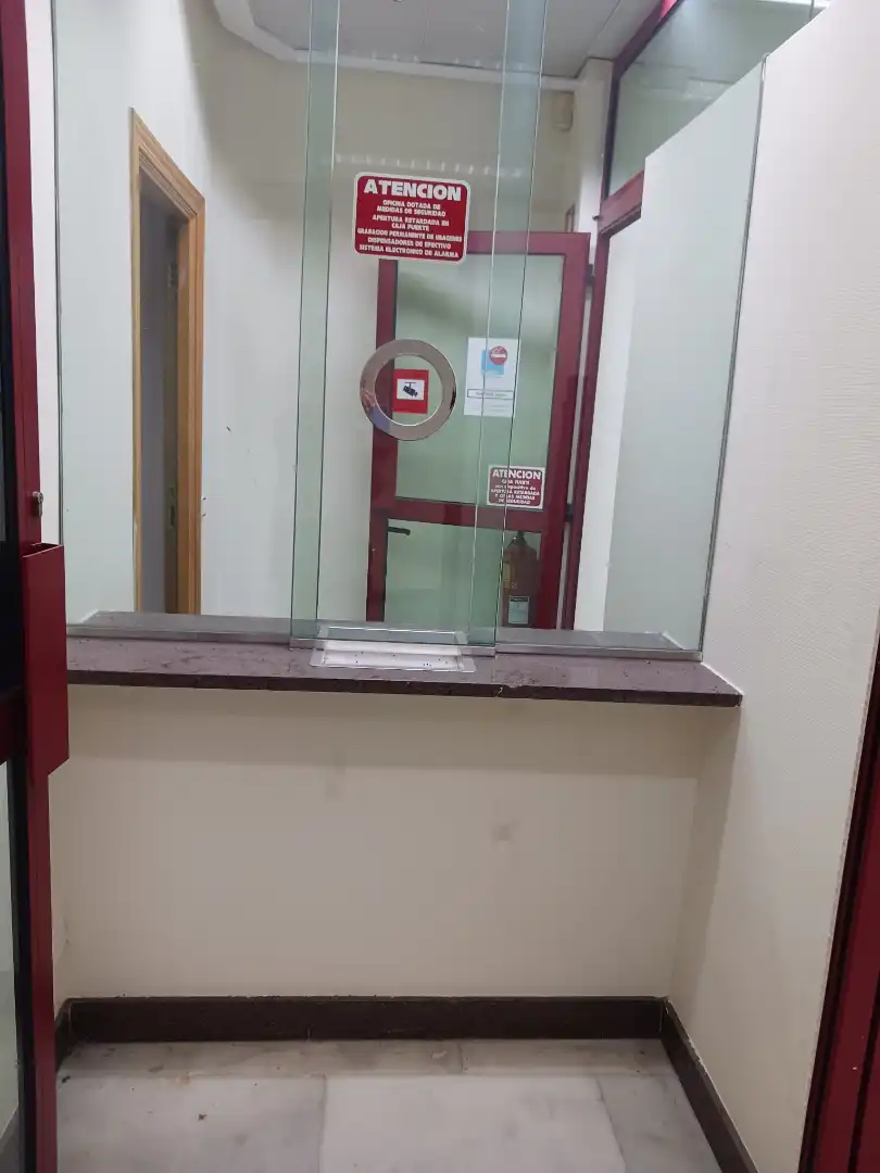 Business premises to rent in Calle de Calatrava, imagen 8
