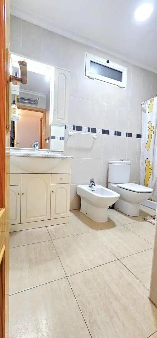 Badezimmer von Haus oder Chalet zum Verkauf in San Pedro del Pinatar mit Klimaanlage, Terrasse und Möbliert