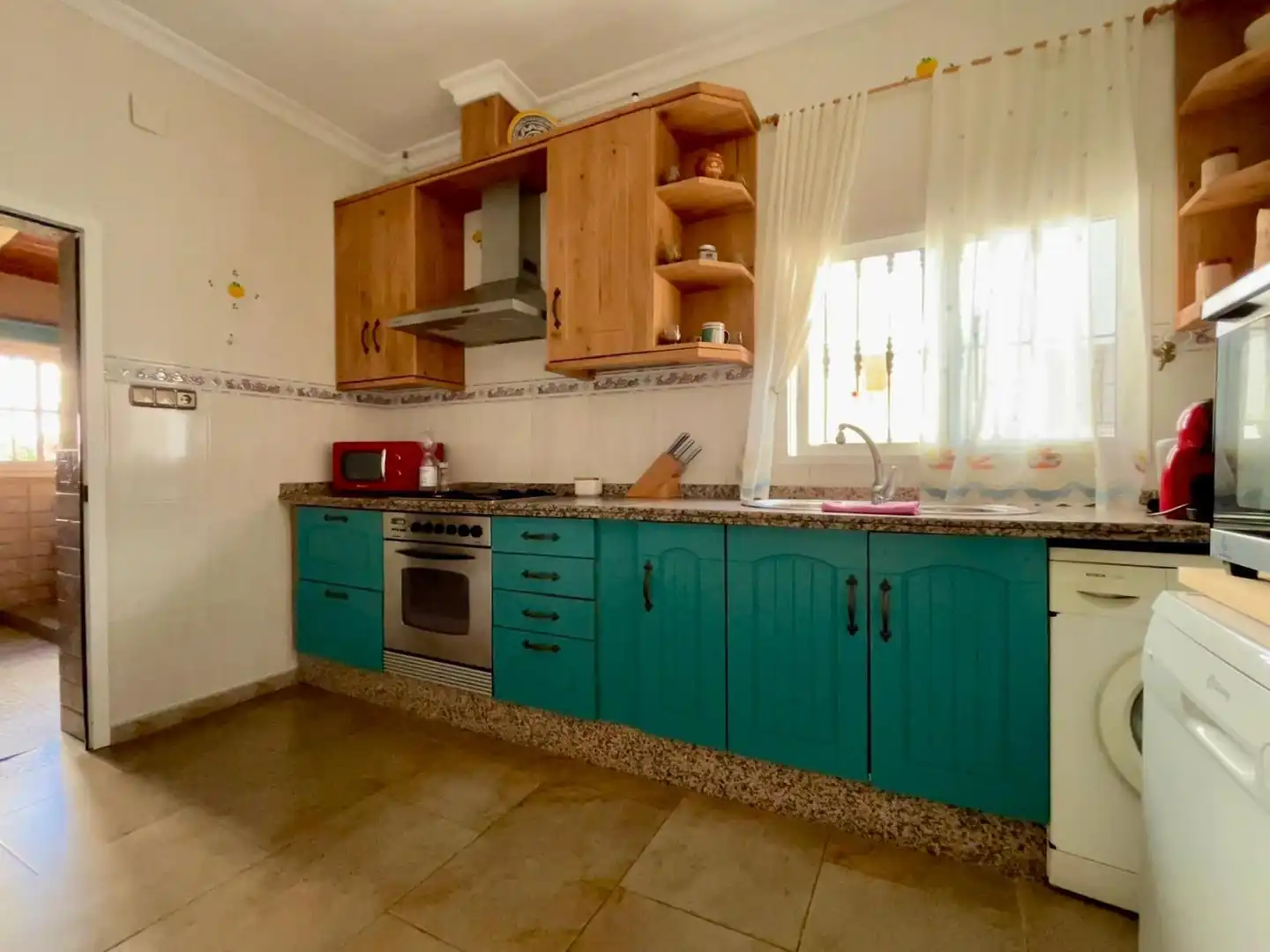 Kitchen of Detached homes for sale in Málaga  with Private garden, Terrace and Storage room