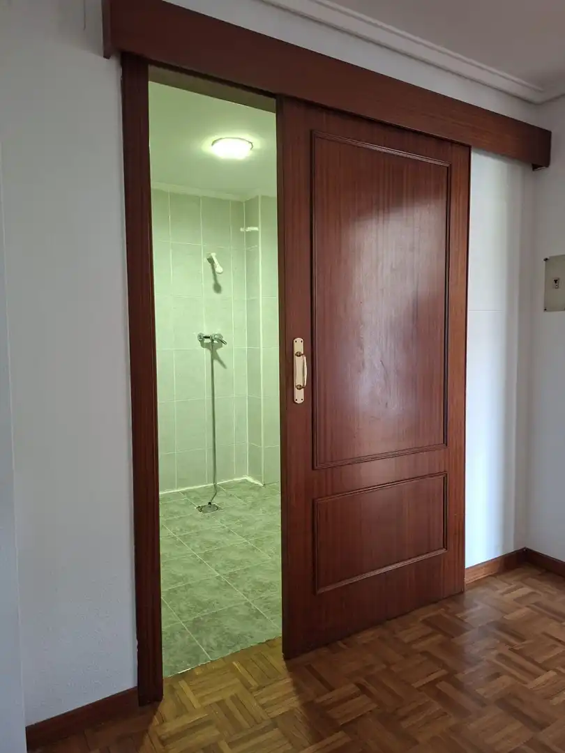 Flat with lift for sale in Landaberde, imagen 3