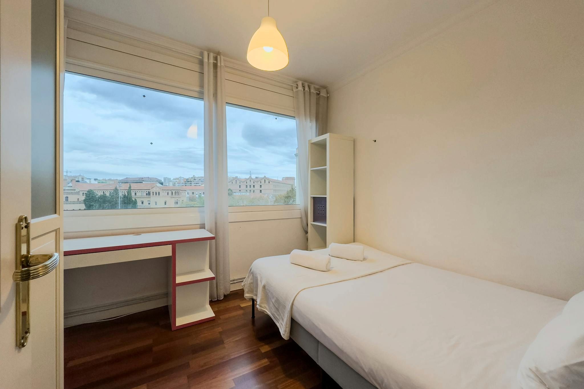 Bedroom of Flat to rent in  Barcelona Capital  with Heating, Furnished and Washing machine