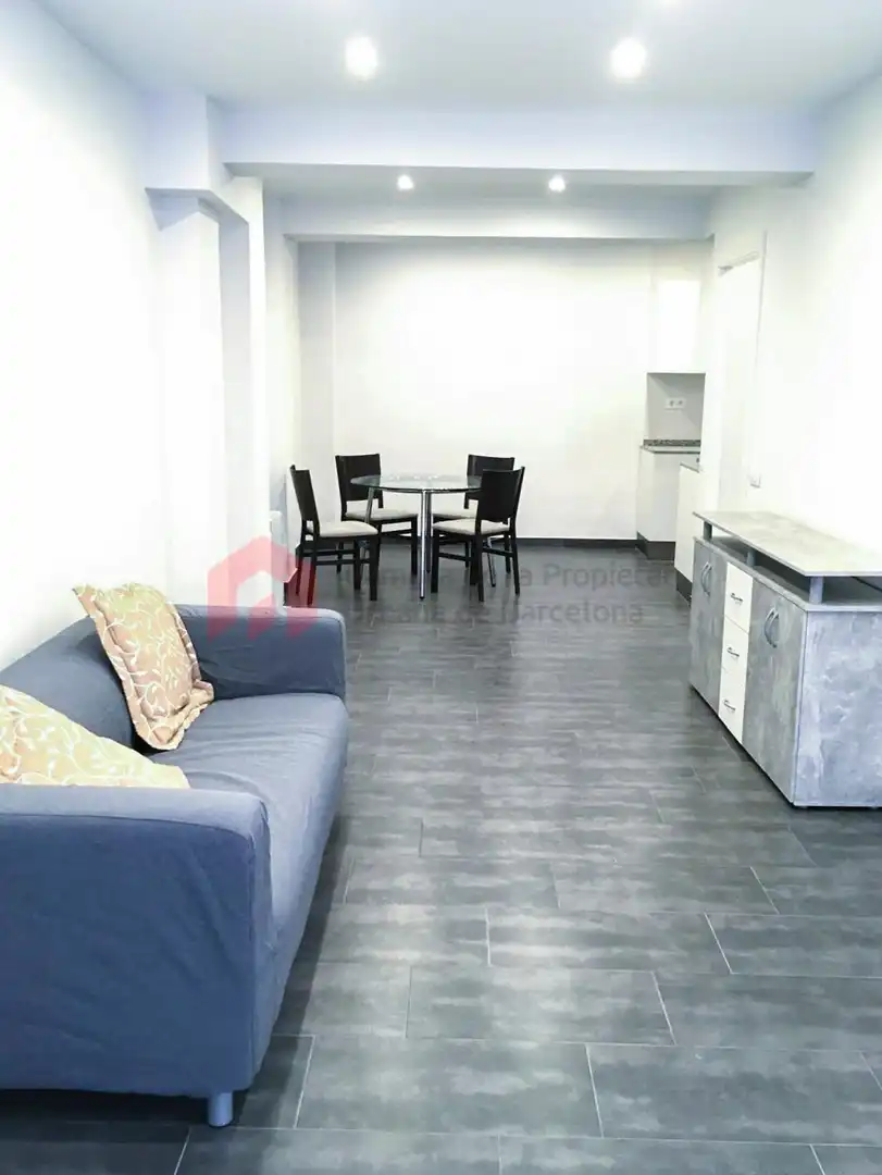Local comercial en venda a Sants - Montjuïc, imagen 24