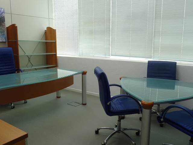 Local comercial en Alquiler en Estación - Centro