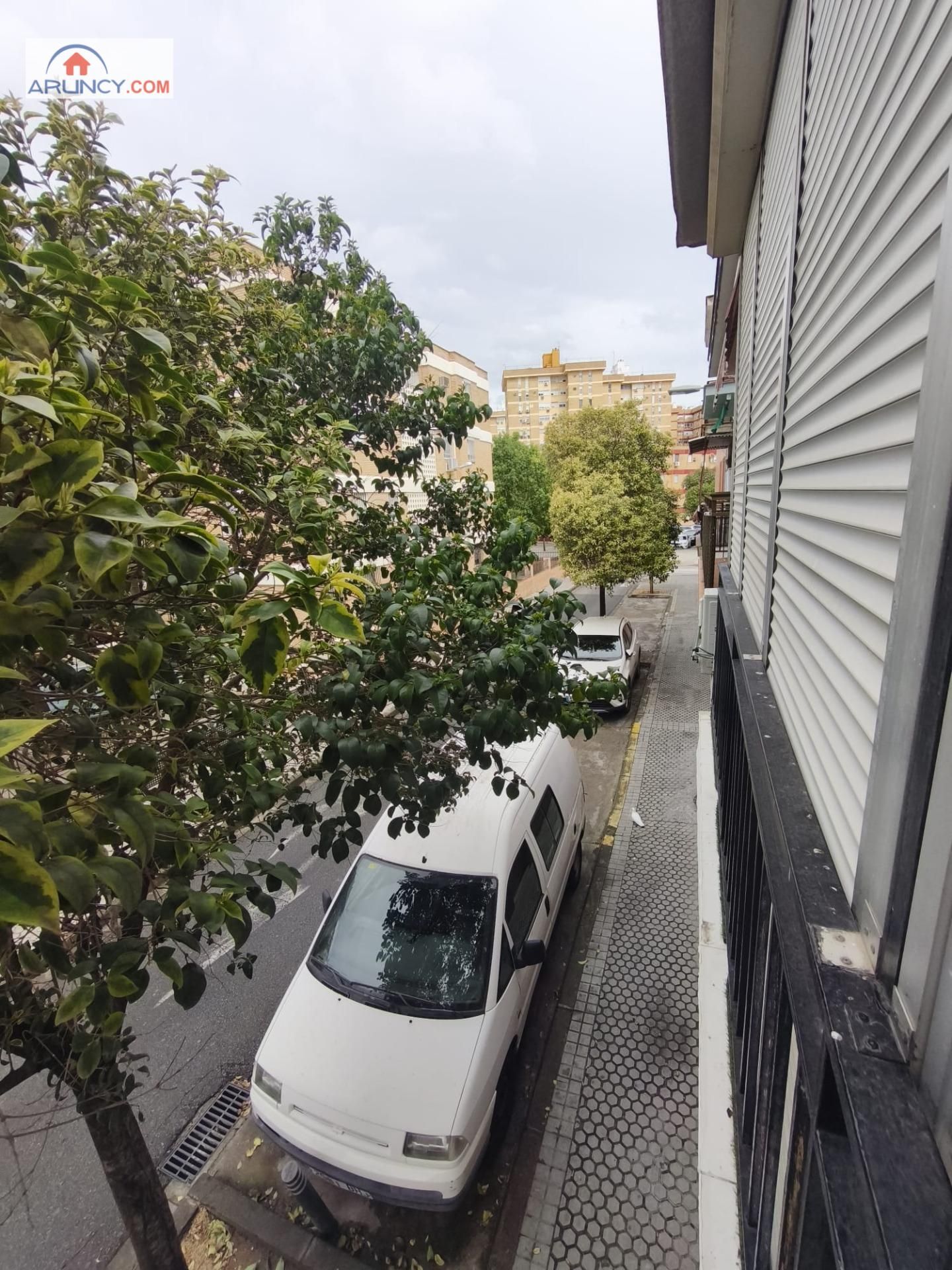 Exterior view of Flat for sale in  Sevilla Capital