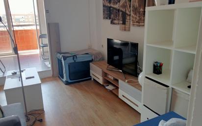 Living room of Flat for sale in  Valencia Capital  with Air Conditioner and Balcony