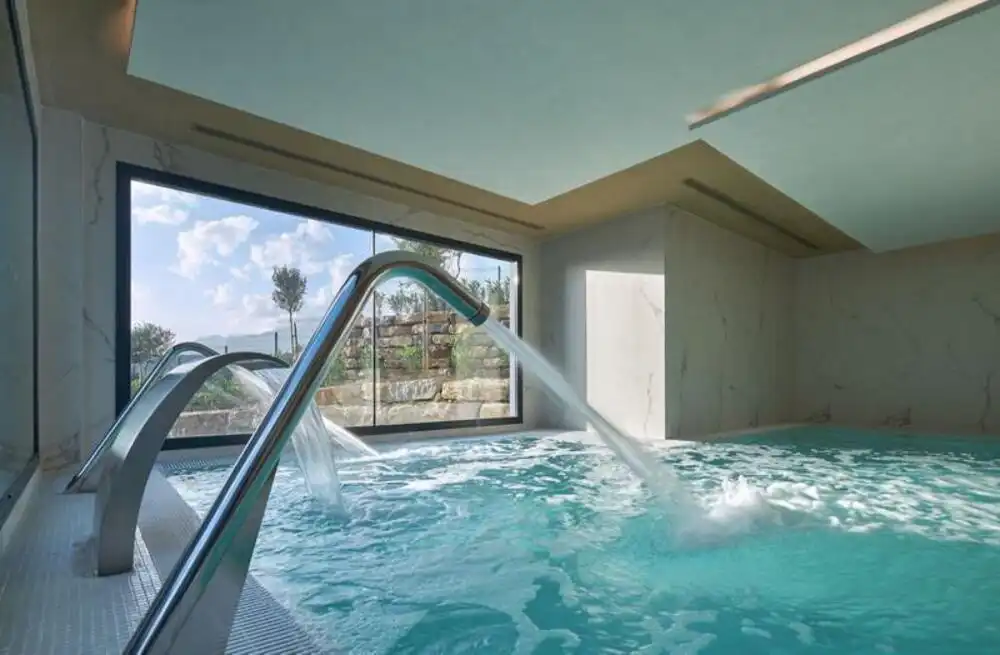 Piscina de Apartament de lloguer en Estepona amb Aire condicionat, Terrassa i Traster