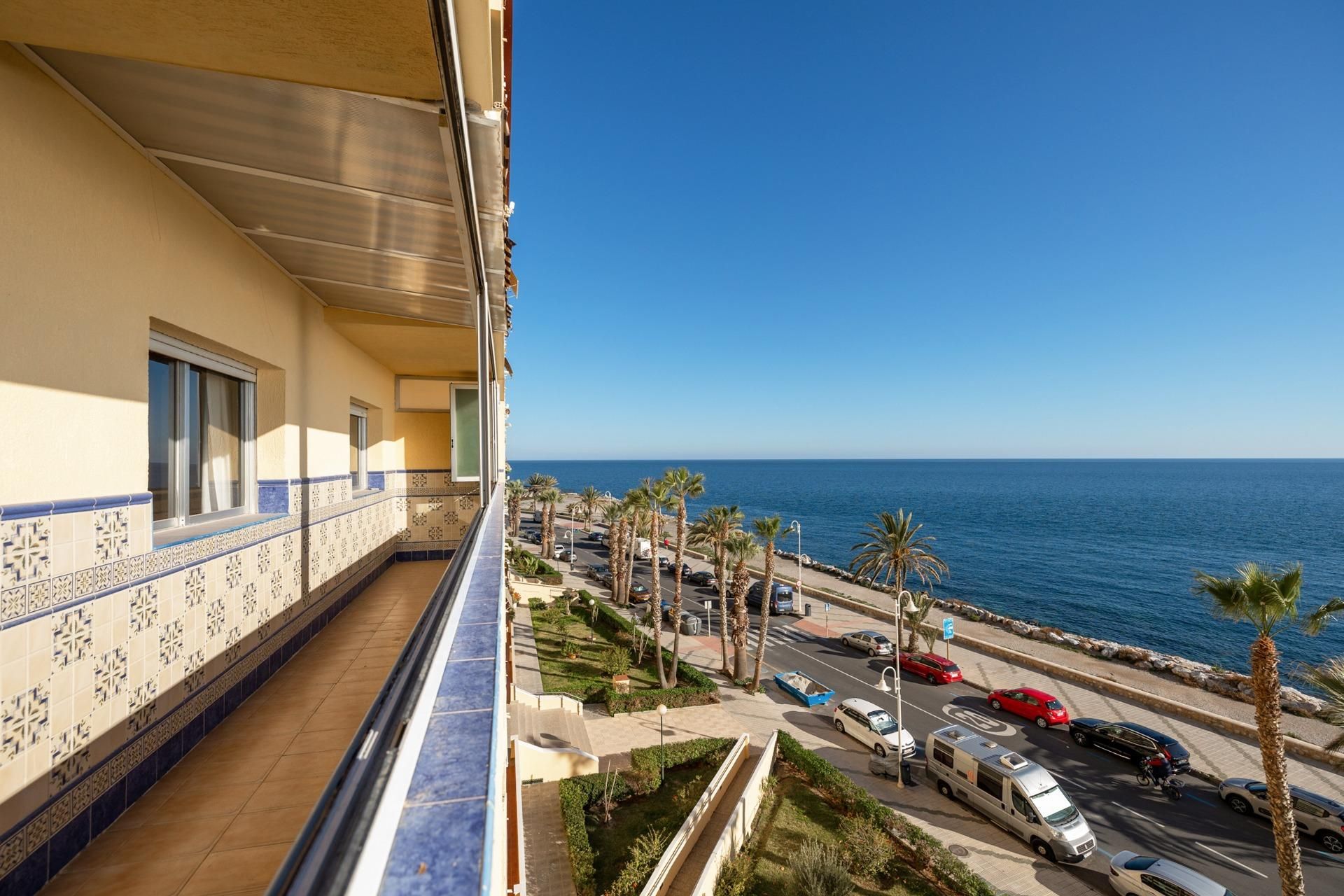 Terrasse von Wohnung zum Verkauf in Almuñécar mit Heizung, Terrasse und Balkon