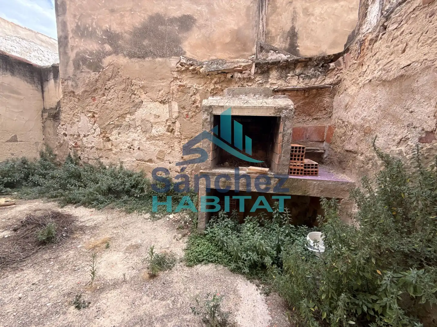 Finca rústica en venda en Chelva amb Jardí privat, Terrassa i Traster