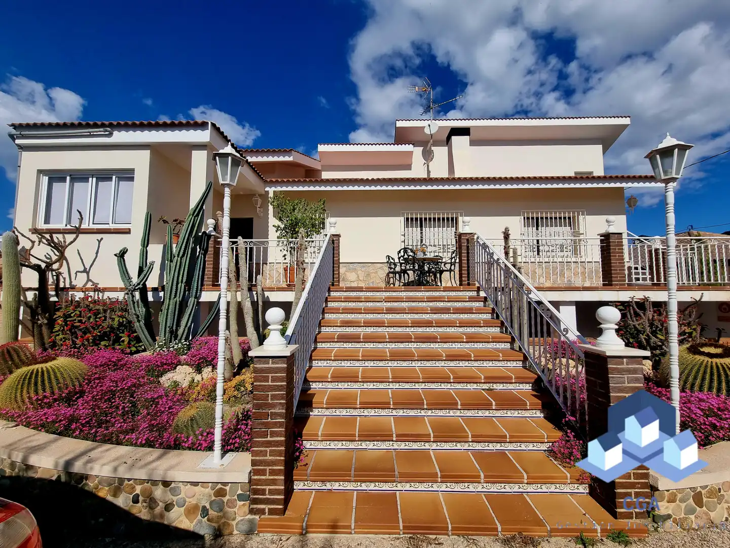Vista exterior de Casa o xalet en venda en Lorca amb Aire condicionat, Calefacció i Jardí privat