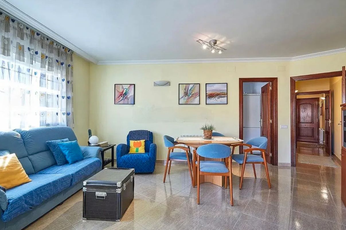 Sala de estar de Piso en venta en Cubelles con Aire acondicionado, Calefacción y Jardín privado